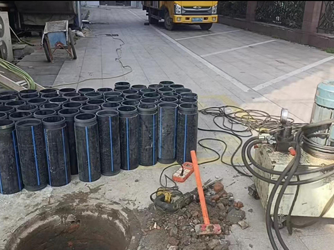 成都PE置换管厂家 DN315置换管 非开挖管短管置换